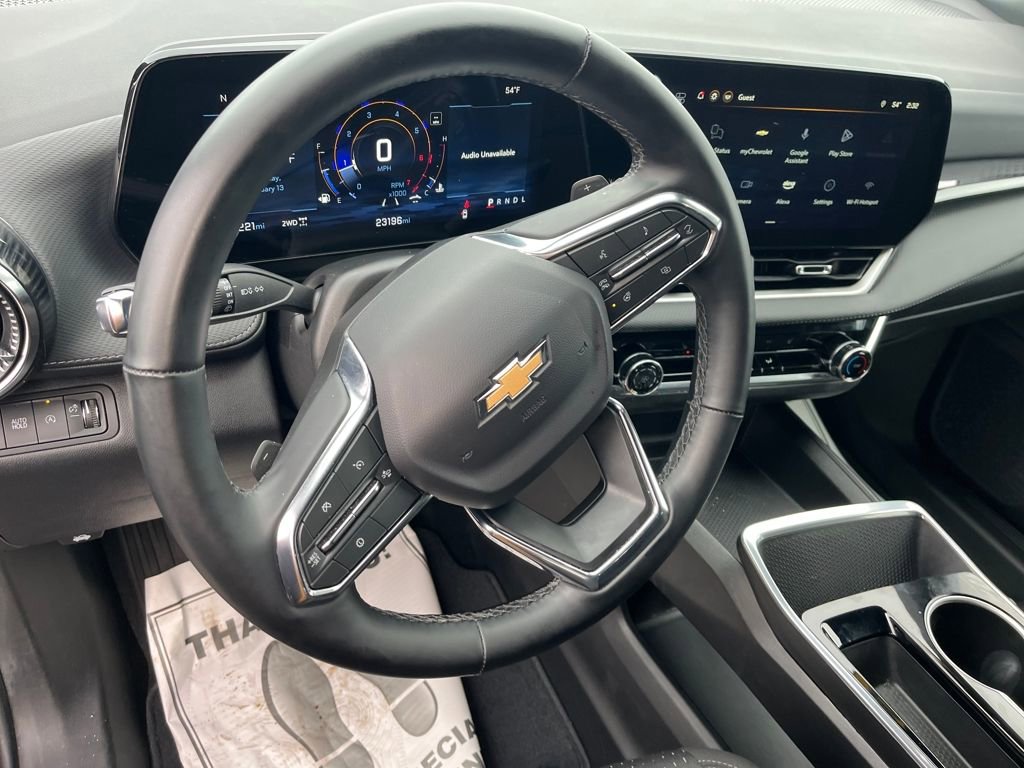 Used 2025 Chevrolet Equinox LT image 10