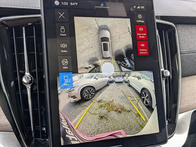 Certified 2025 Volvo XC90 T8 Plus w/ Protection Package Premier image 12