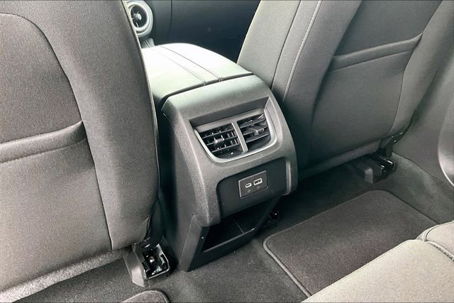 Used 2023 Chevrolet Blazer LT image 32