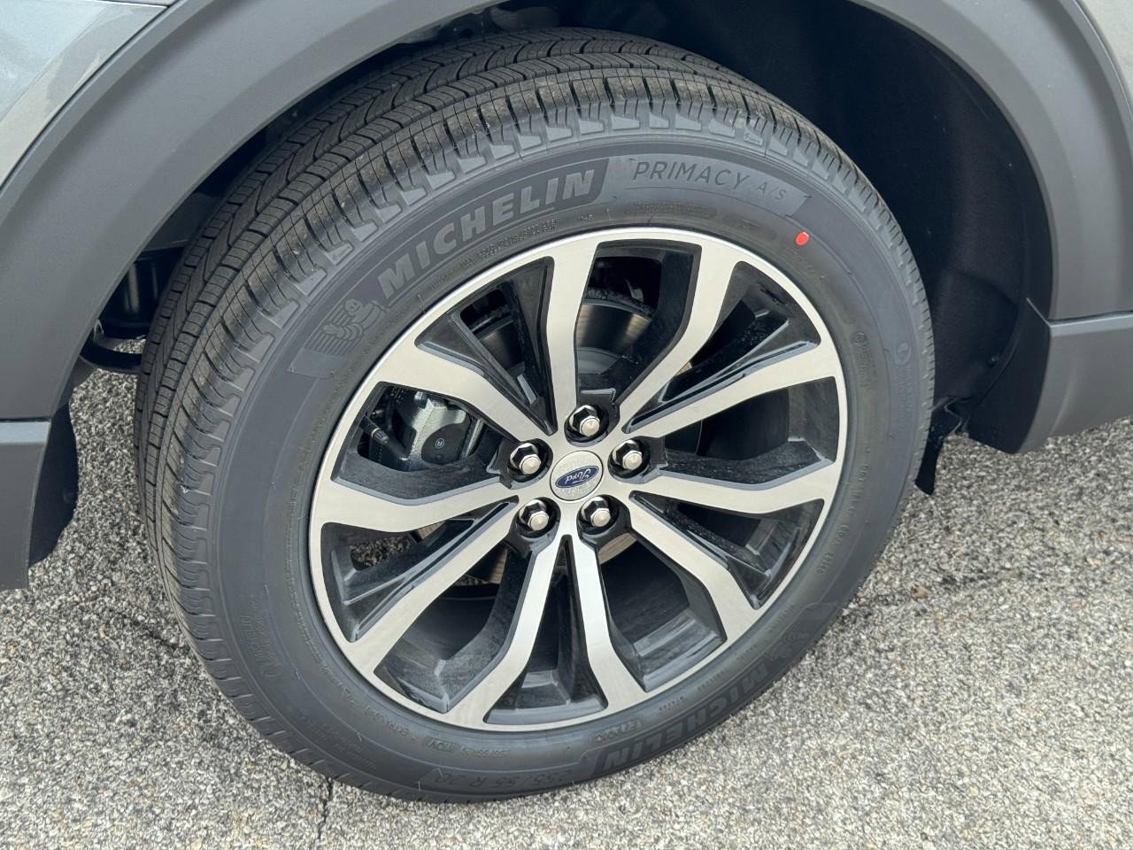 New 2026 Ford Explorer ST-Line image 4