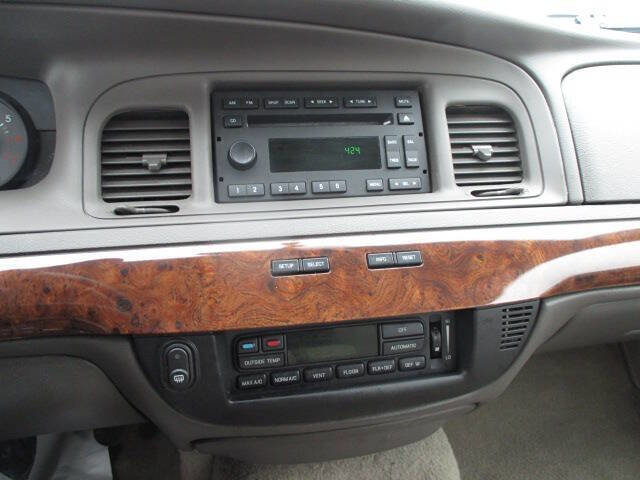 Used 2007 Mercury Grand Marquis LS image 22