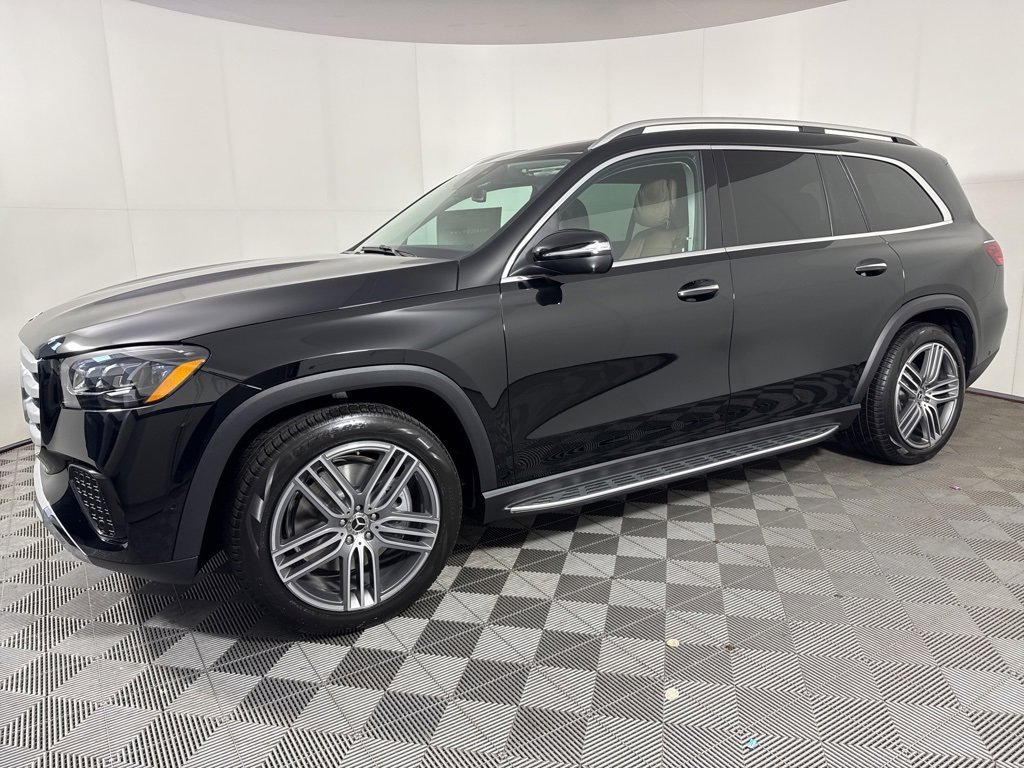 New 2026 Mercedes-Benz GLS 450 4MATIC image 2