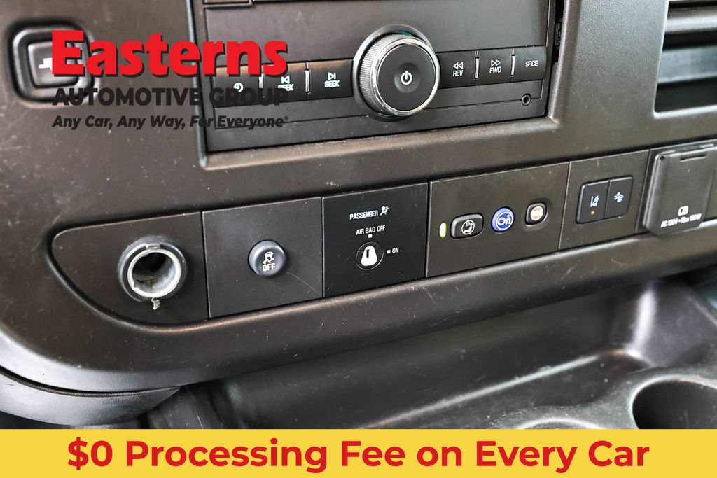 Used 2021 Chevrolet Express 3500 w/ Driver Convenience Package RWD image 20
