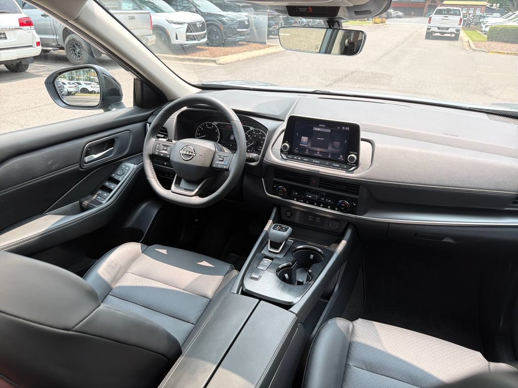 Used 2026 Nissan Rogue Dark Armor FWD image 44