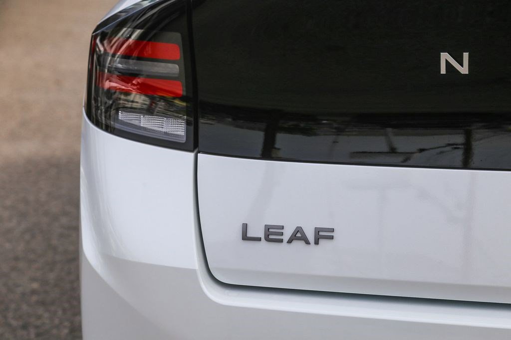 New 2026 Nissan Leaf SV+ image 9