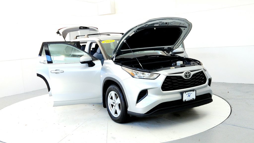 Certified 2020 Toyota Highlander L AWD/4WD image 9