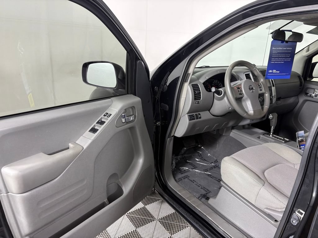 Used 2019 Nissan Frontier SV RWD image 11