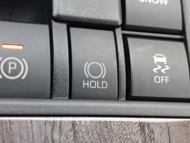 Used 2023 Toyota Highlander Limited FWD image 28