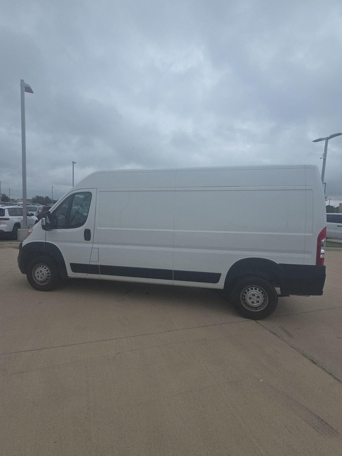 Used 2025 RAM ProMaster 2500 w/ Convenience Group FWD image 7