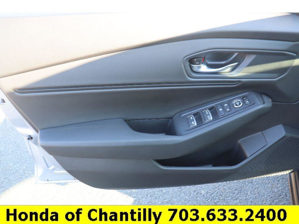Used 2025 Honda Accord SE image 23