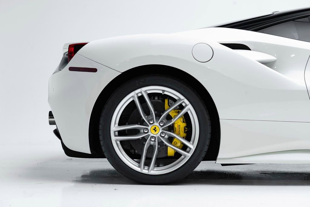 Used 2016 Ferrari 488 GTB RWD image 67