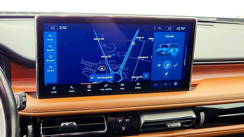 Used 2023 Lincoln Nautilus Reserve AWD/4WD image 18
