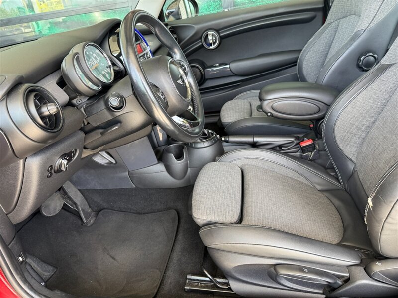 Used 2014 MINI Cooper 2-Door Hardtop FWD image 19