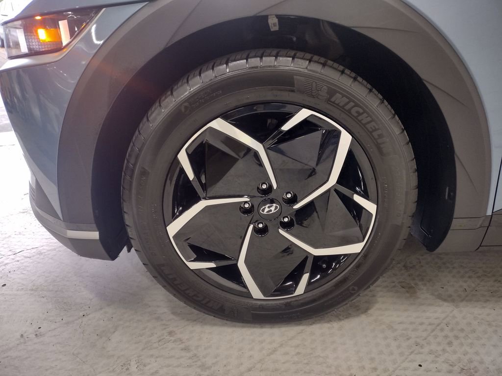 Certified 2023 Hyundai Ioniq 5 SEL AWD/4WD image 6