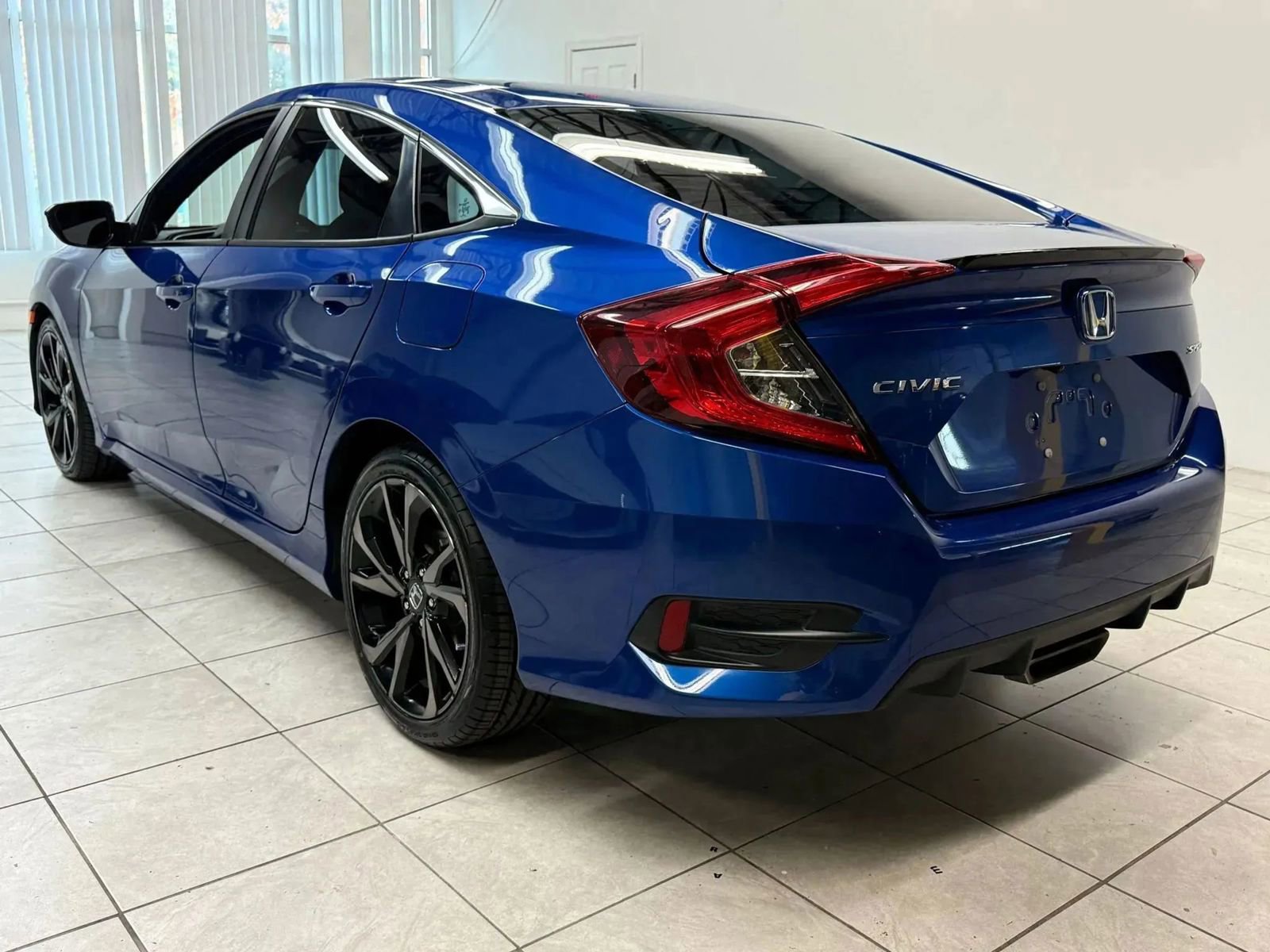 Used 2019 Honda Civic Sport image 7