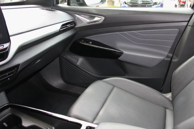 Used 2023 Volkswagen ID.4 Pro S Plus AWD/4WD image 29