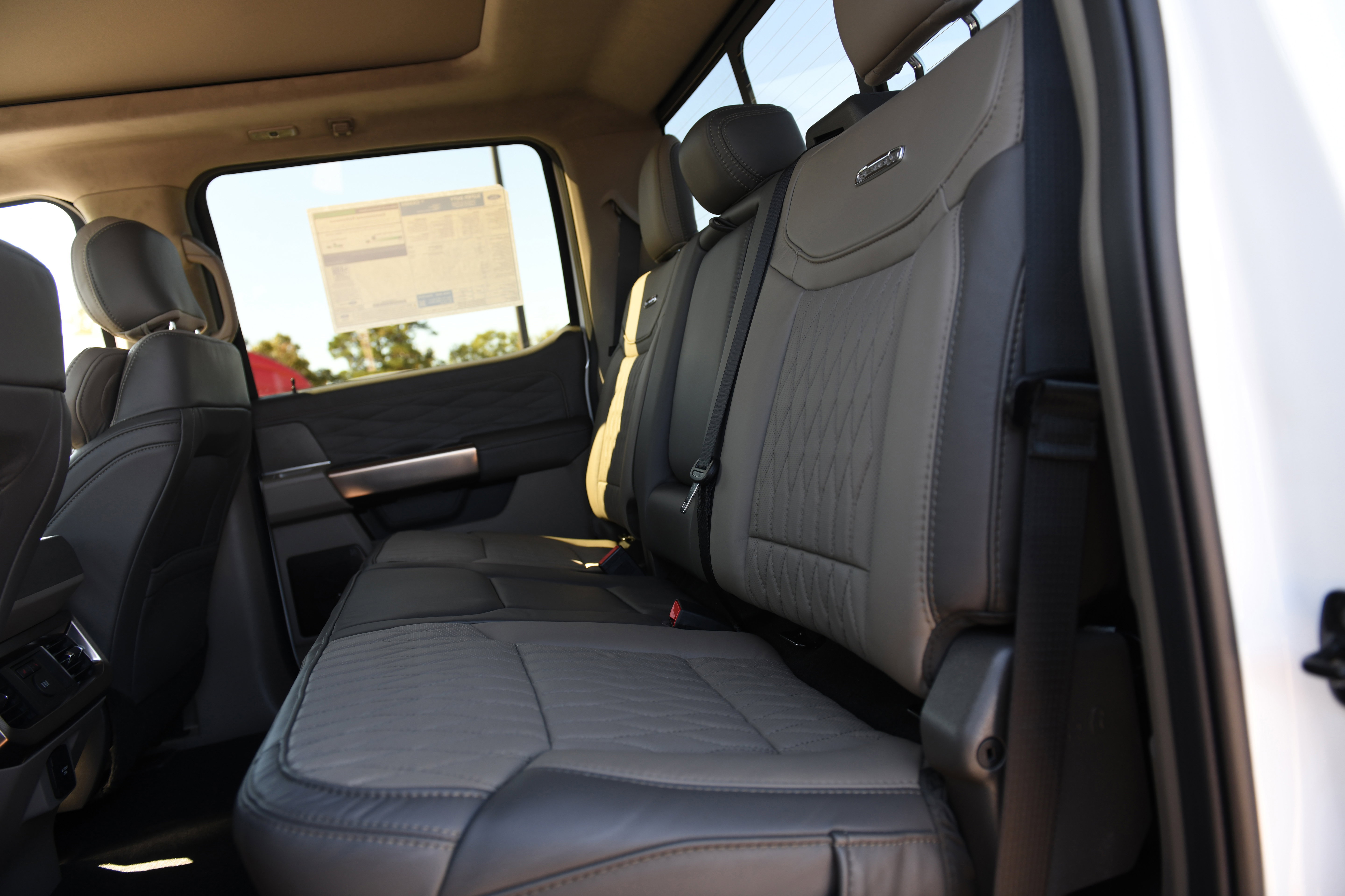 New 2026 Ford F250 Platinum w/ Platinum Plus Package image 19