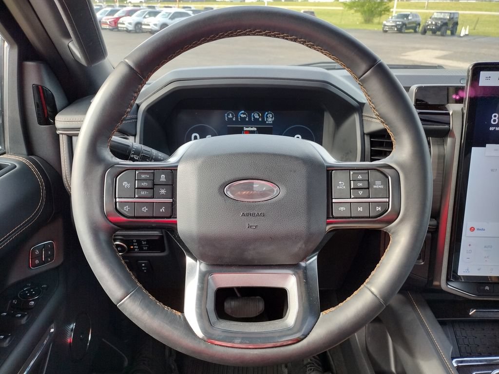 Used 2024 Ford Expedition Platinum AWD/4WD image 26