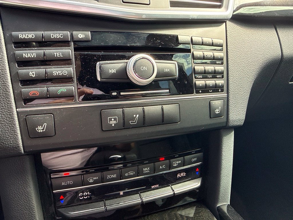 Used 2011 Mercedes-Benz E 350 4MATIC Sedan image 15
