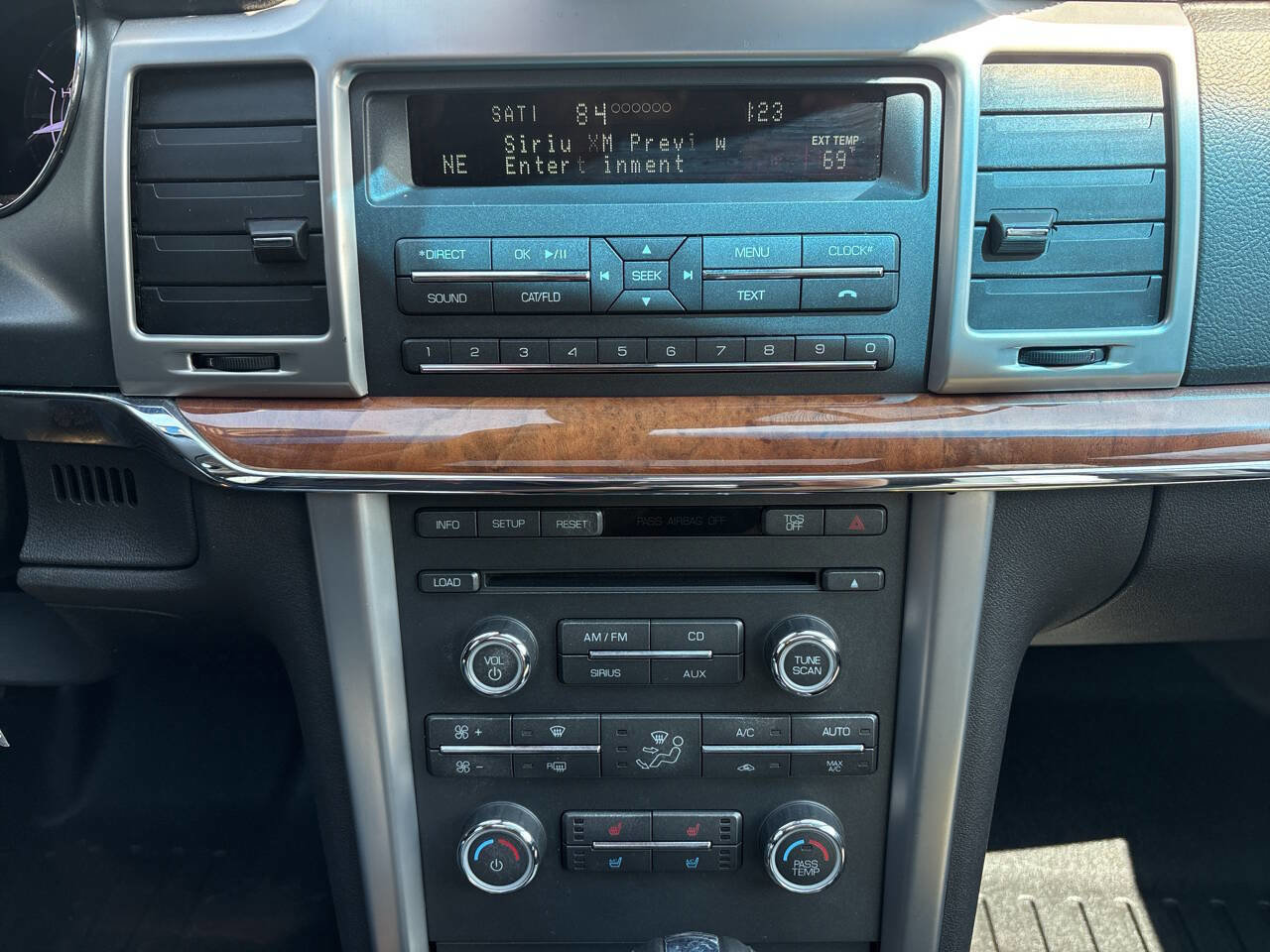 Used 2012 Lincoln MKZ FWD image 11