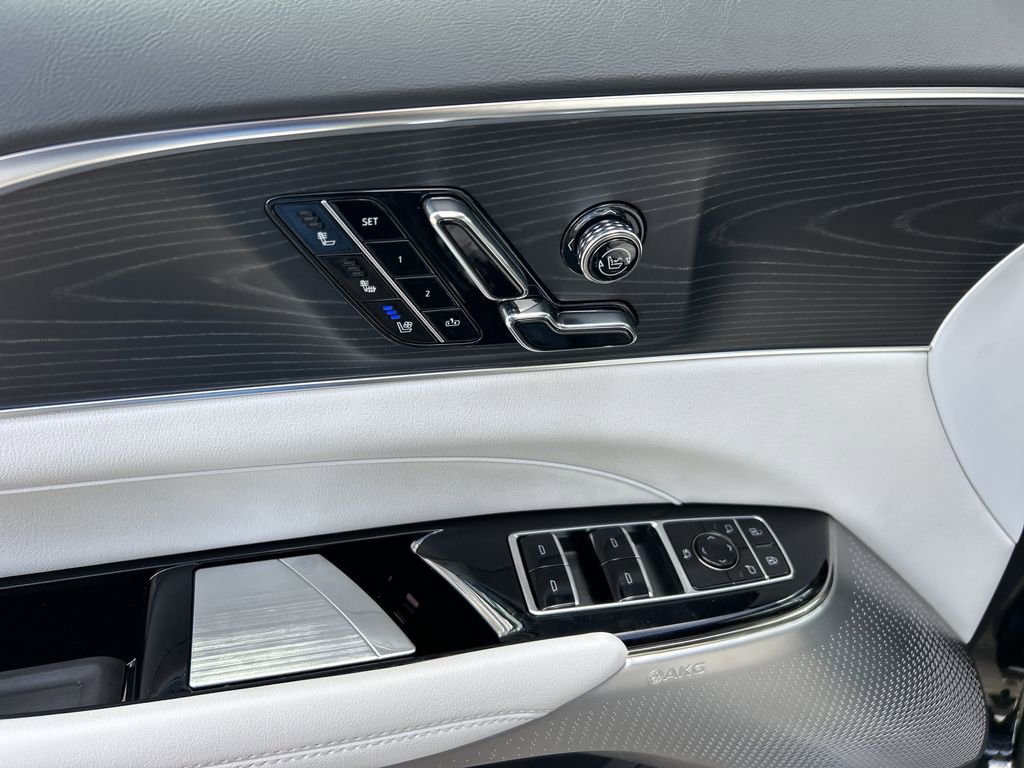 New 2026 Cadillac Lyriq Premium Sport image 19