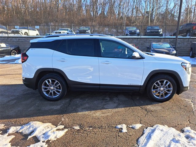 Used 2023 GMC Terrain SLT image 6