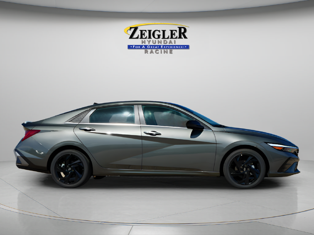 New 2026 Hyundai Elantra SEL Sport FWD image 8