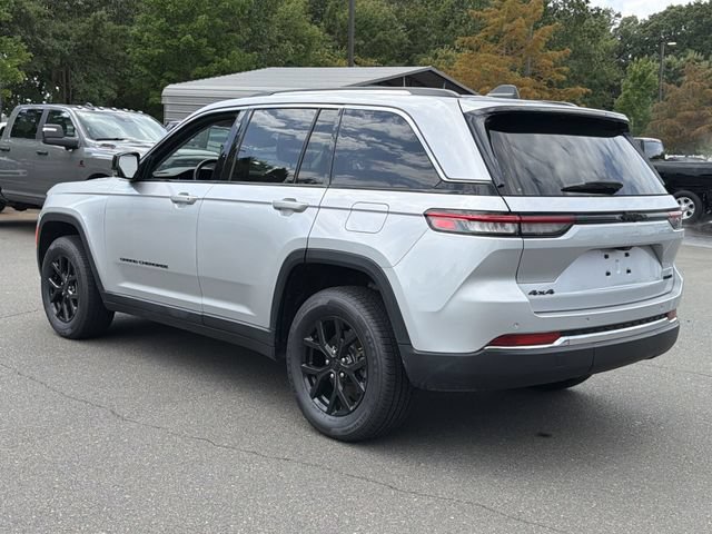 Used 2022 Jeep Grand Cherokee Limited AWD/4WD image 11