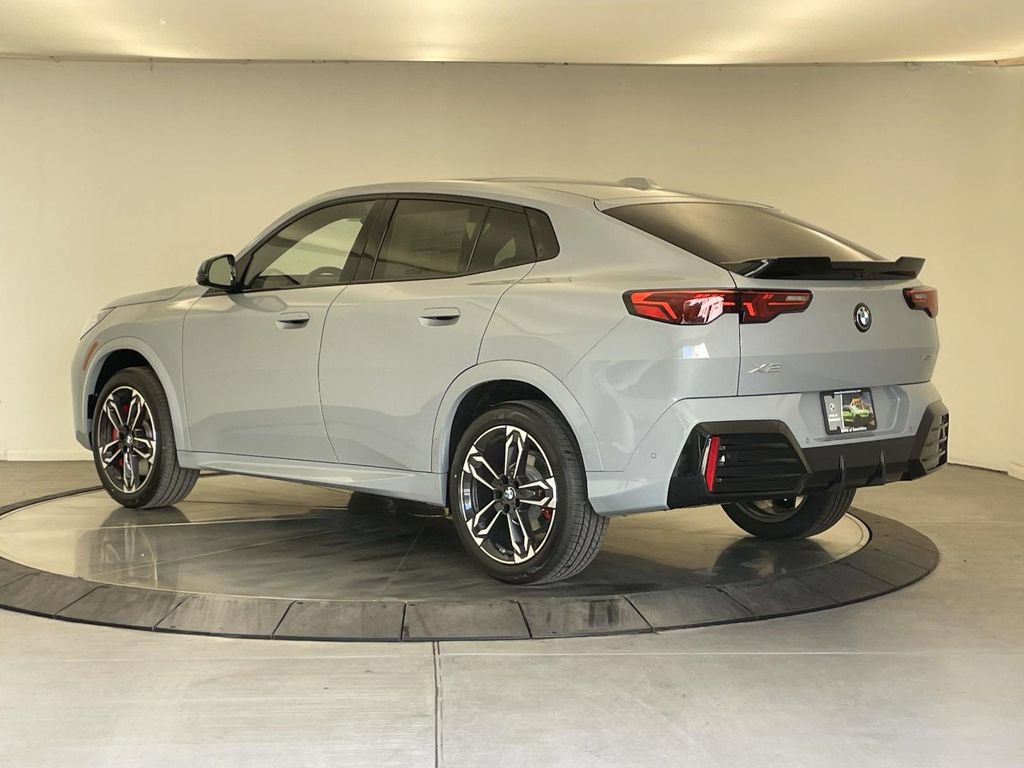 New 2026 BMW X2 xDrive28i w/ Technology Package AWD/4WD image 3