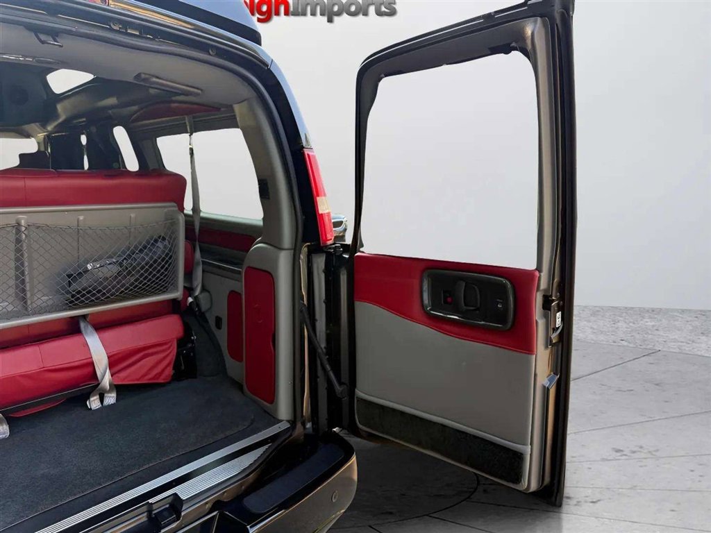 Used 2018 GMC Savana 2500 w/ Enhanced Convenience Package RWD image 34