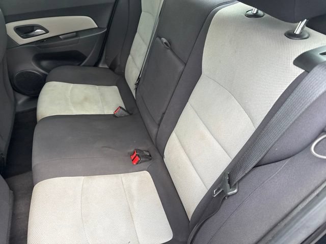 Used 2013 Chevrolet Cruze LS FWD image 19