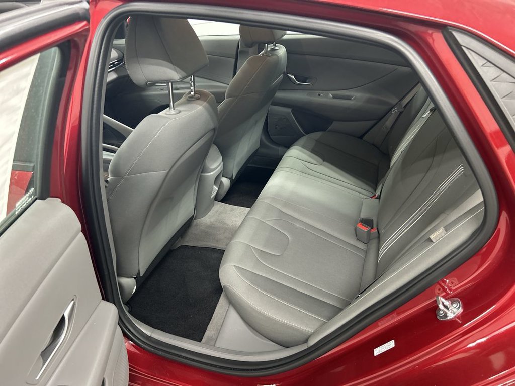 Used 2024 Hyundai Elantra SEL FWD image 19