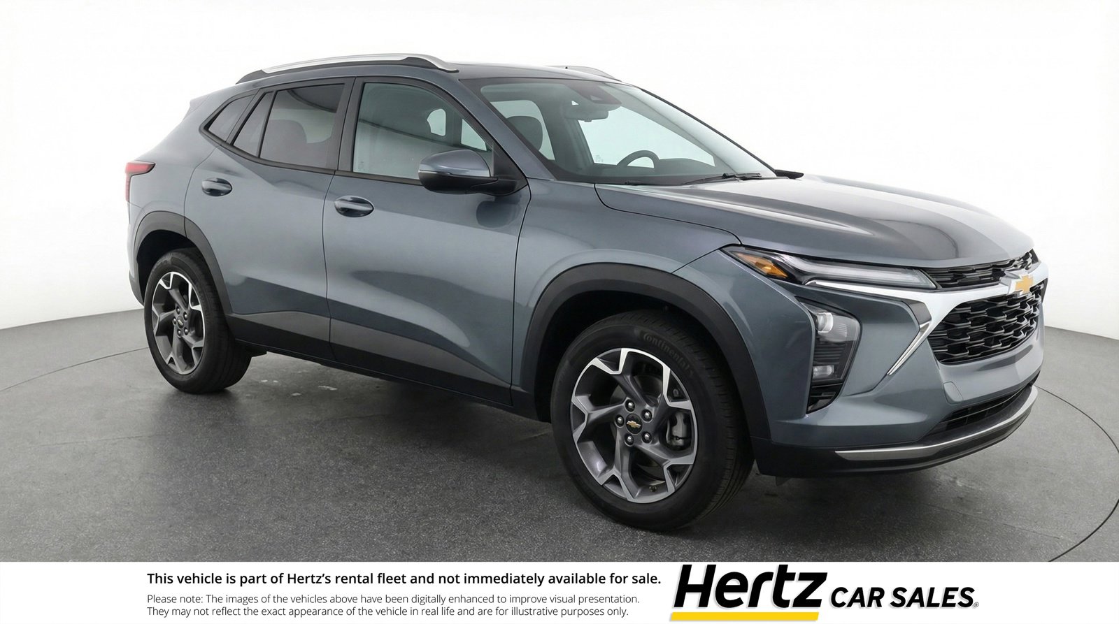Used 2025 Chevrolet Trax LT image 1
