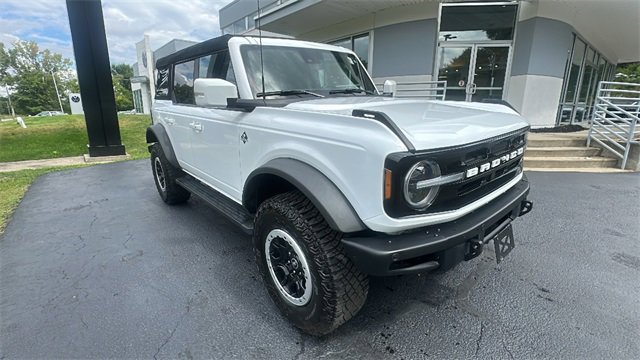 Used 2023 Ford Bronco Outer Banks w/ Sasquatch Package image 4