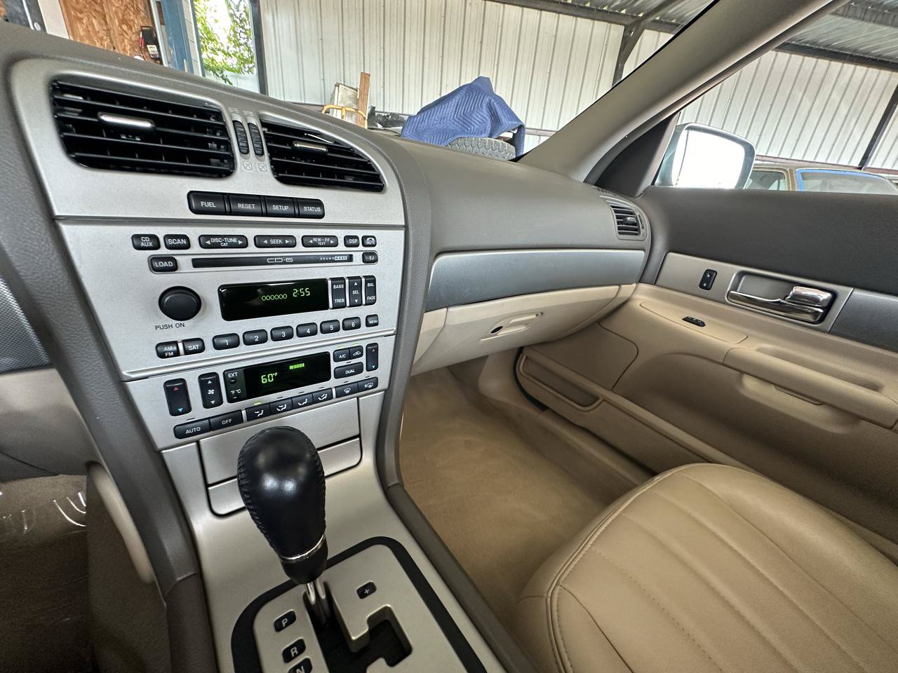 Used 2005 Lincoln LS RWD image 28