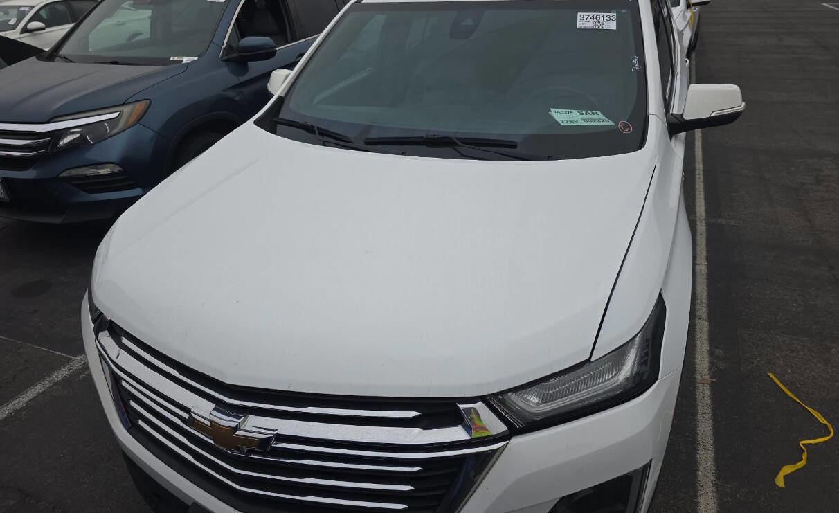 Used 2023 Chevrolet Traverse LT w/ LT Premium Package AWD/4WD image 6