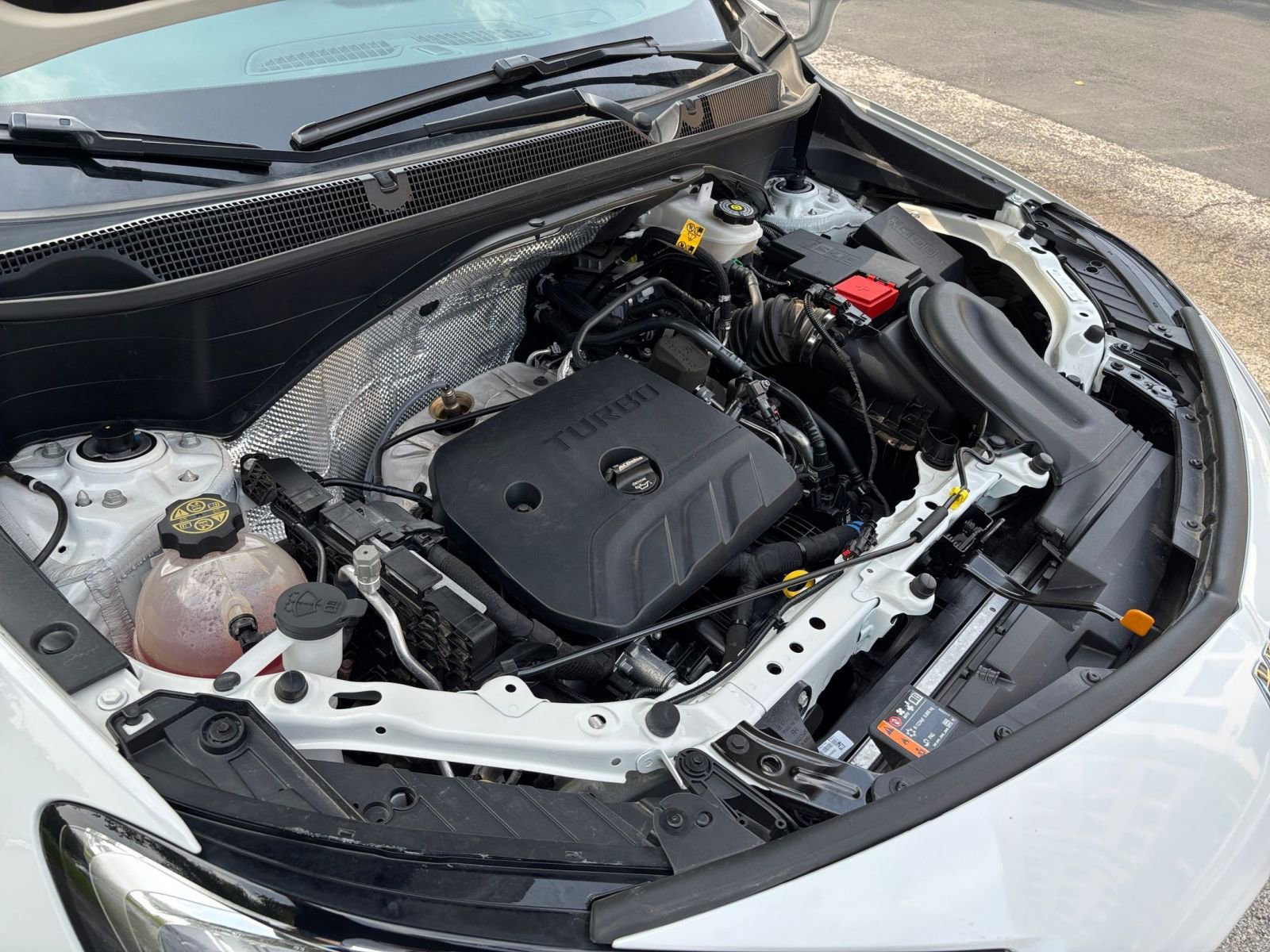 Used 2025 Buick Encore GX Preferred FWD image 27