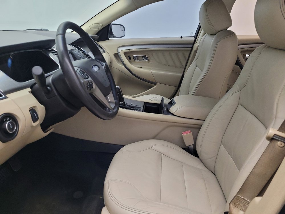 Used 2015 Ford Taurus SEL image 17
