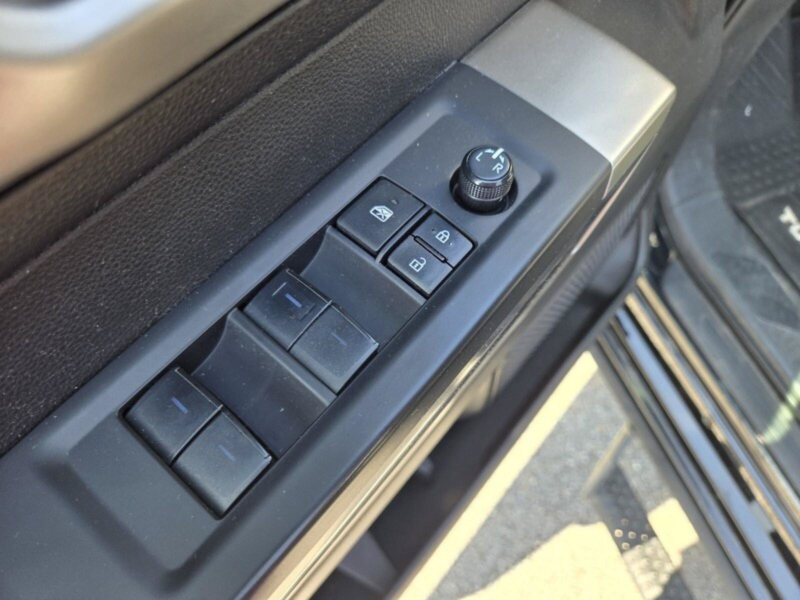 Used 2023 Toyota Tundra SR5 AWD/4WD image 21
