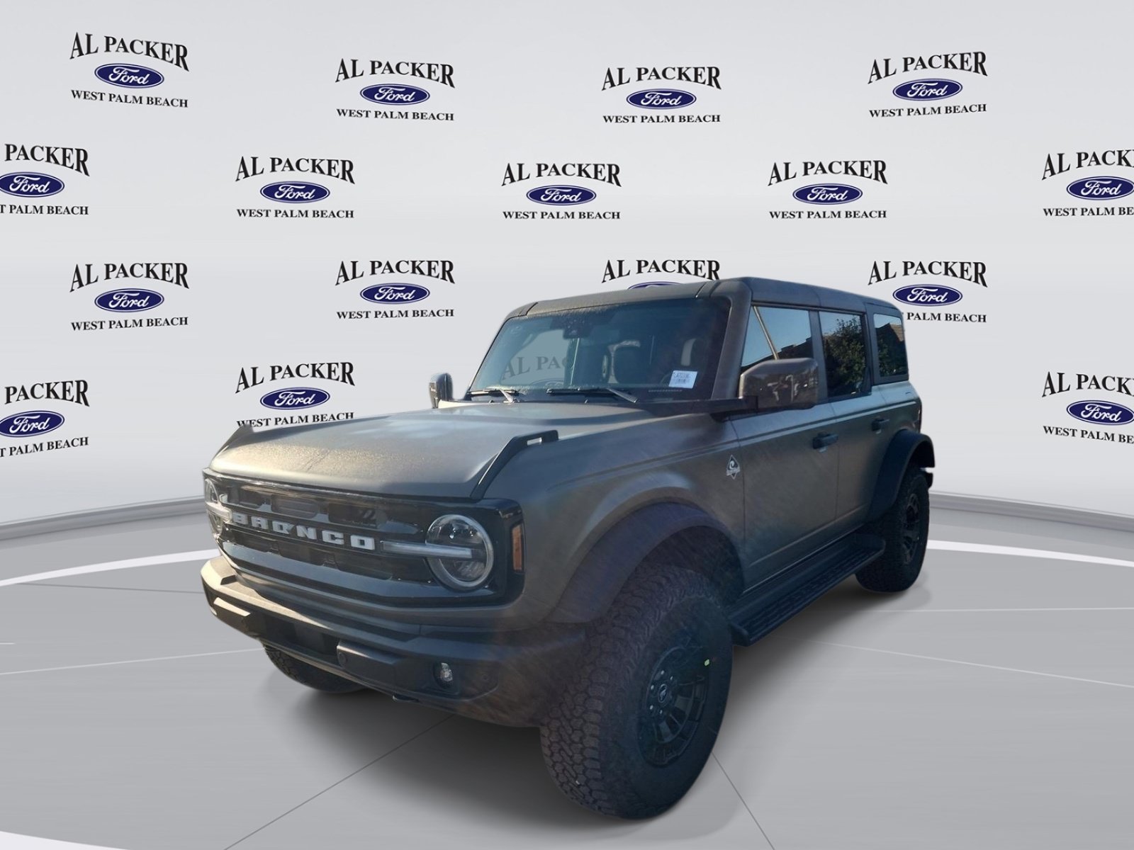 New 2026 Ford Bronco Outer Banks w/ Sasquatch Package