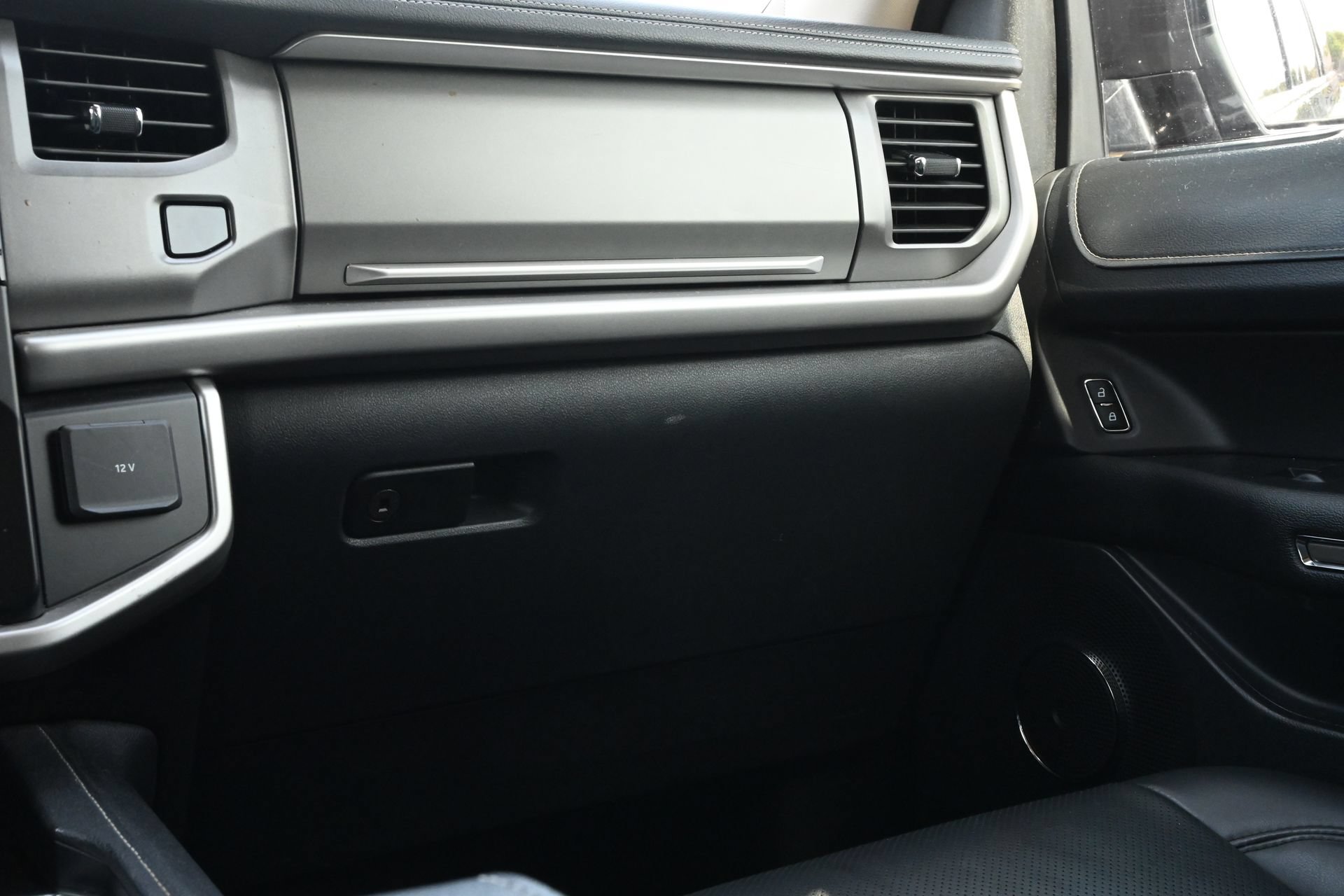Used 2022 Ford Expedition Max XLT RWD image 9