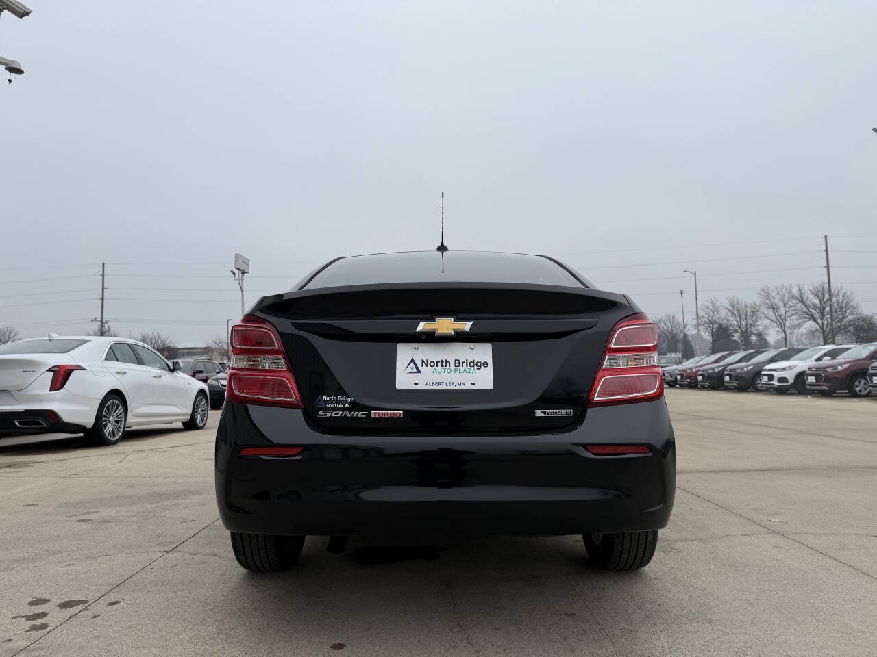 Used 2017 Chevrolet Sonic Premier FWD image 26