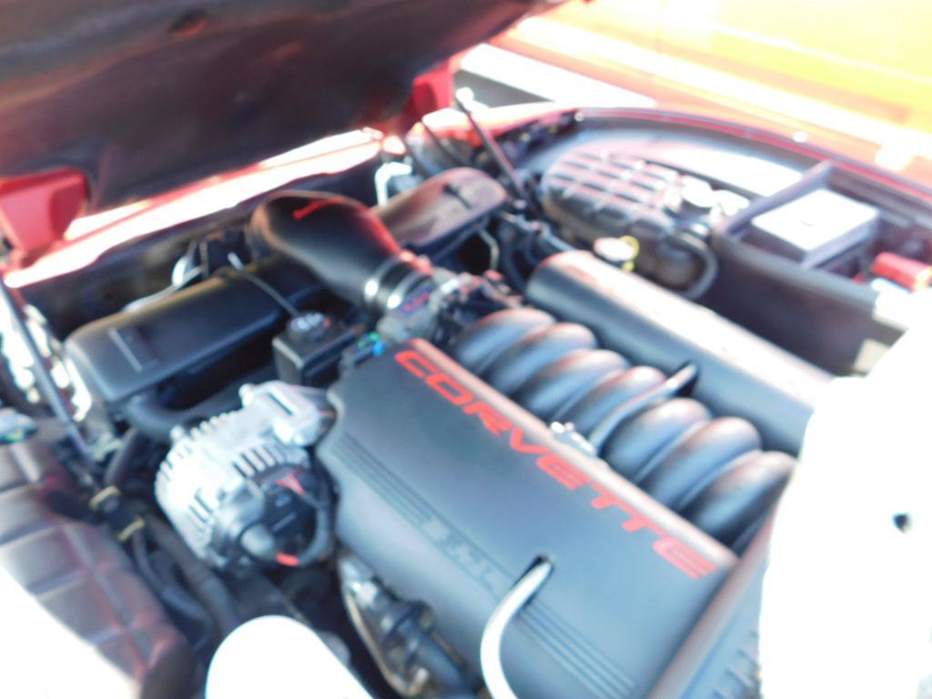 Used 2004 Chevrolet Corvette Coupe w/ Roof Package RWD image 14