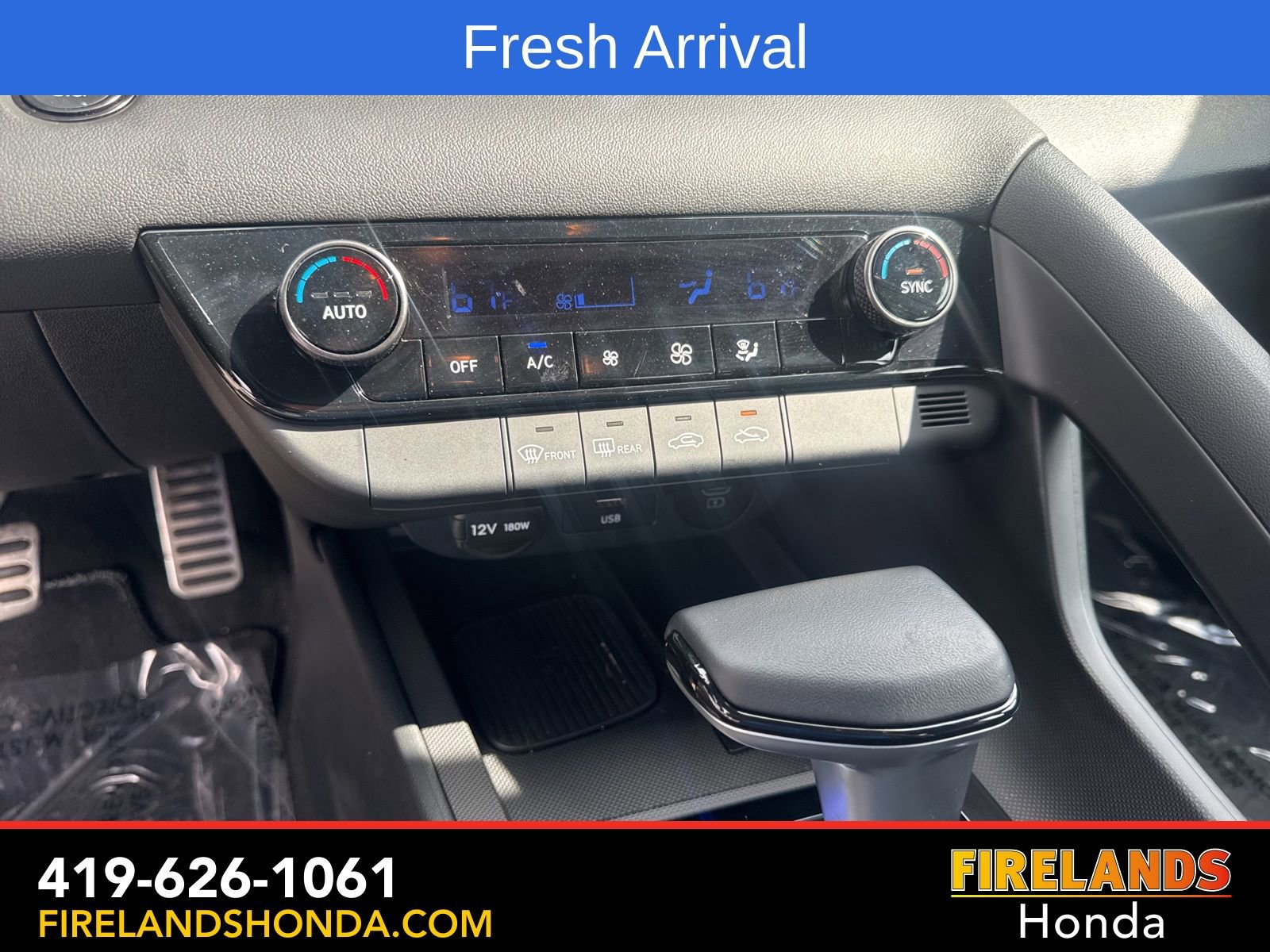 Used 2025 Hyundai Elantra Sport FWD image 21