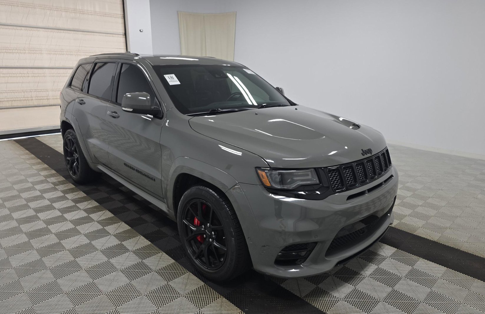 Used 2020 Jeep Grand Cherokee SRT AWD/4WD image 3