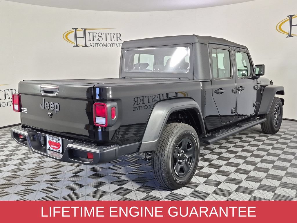 Used 2025 Jeep Gladiator Sport AWD/4WD image 4