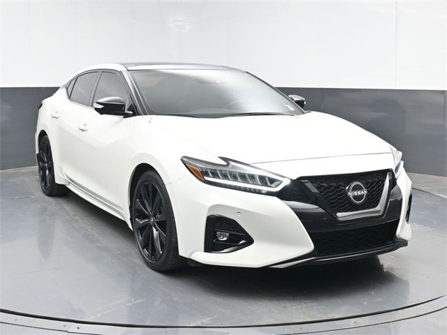 Used 2023 Nissan Maxima SR w/ Sport Mat Group image 3
