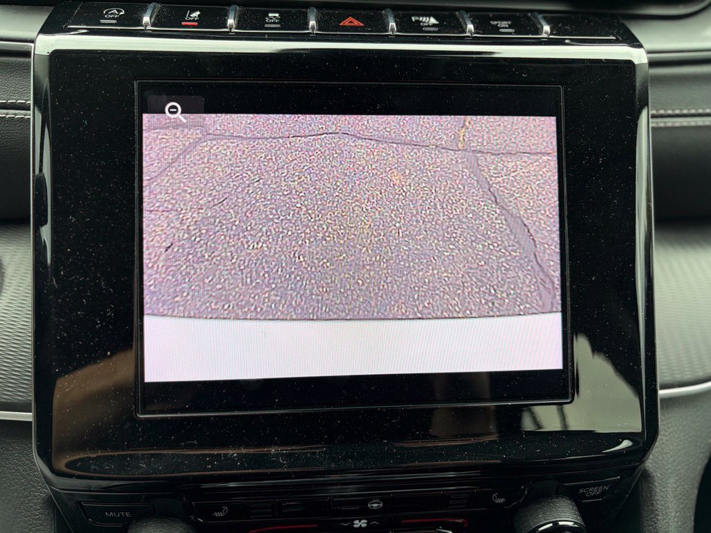 Used 2023 Jeep Grand Cherokee L Laredo w/ Luxury Tech Group I AWD/4WD image 41
