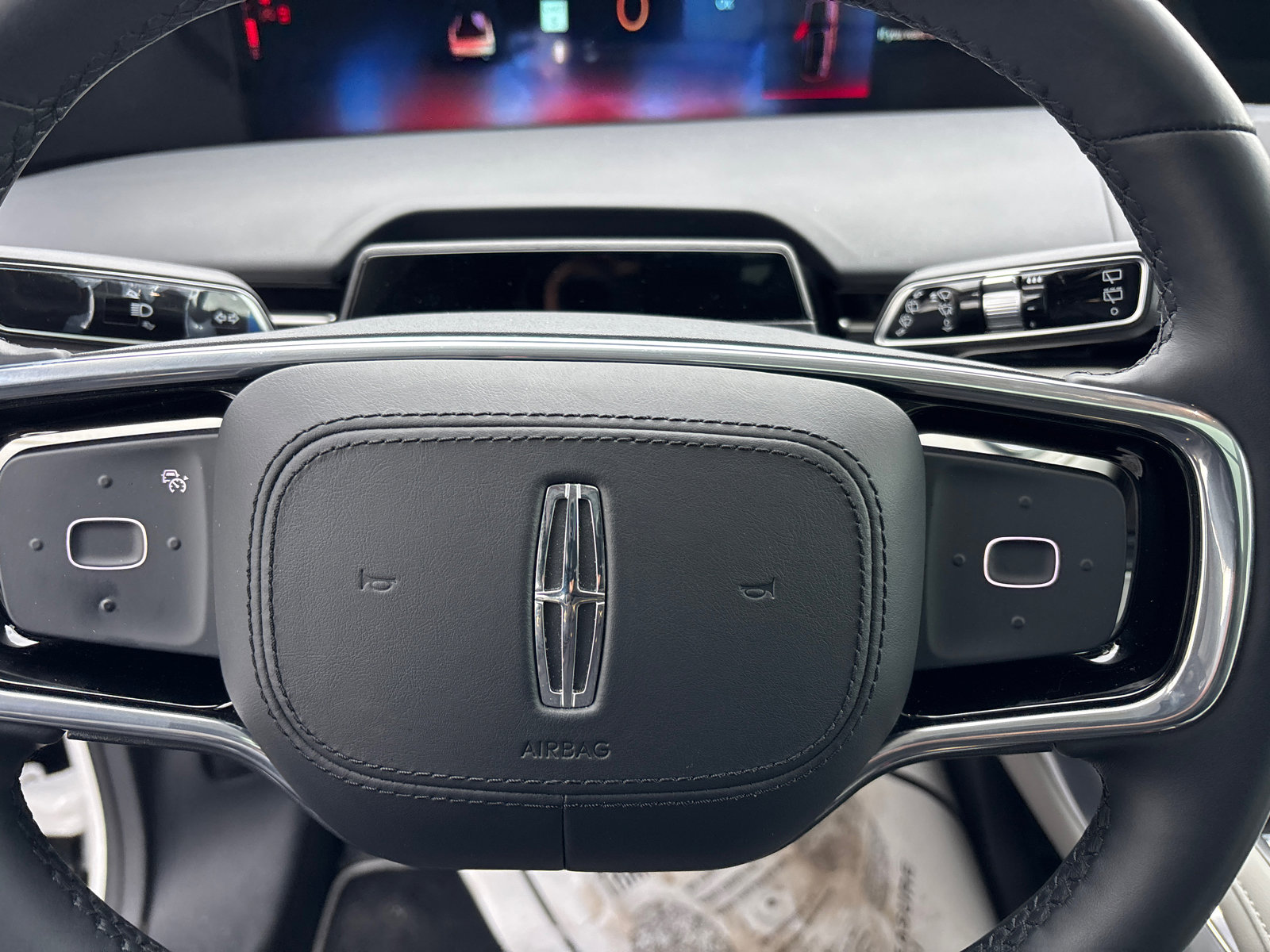 New 2026 Lincoln Nautilus Reserve w/ Jet Appearance Package AWD/4WD image 16