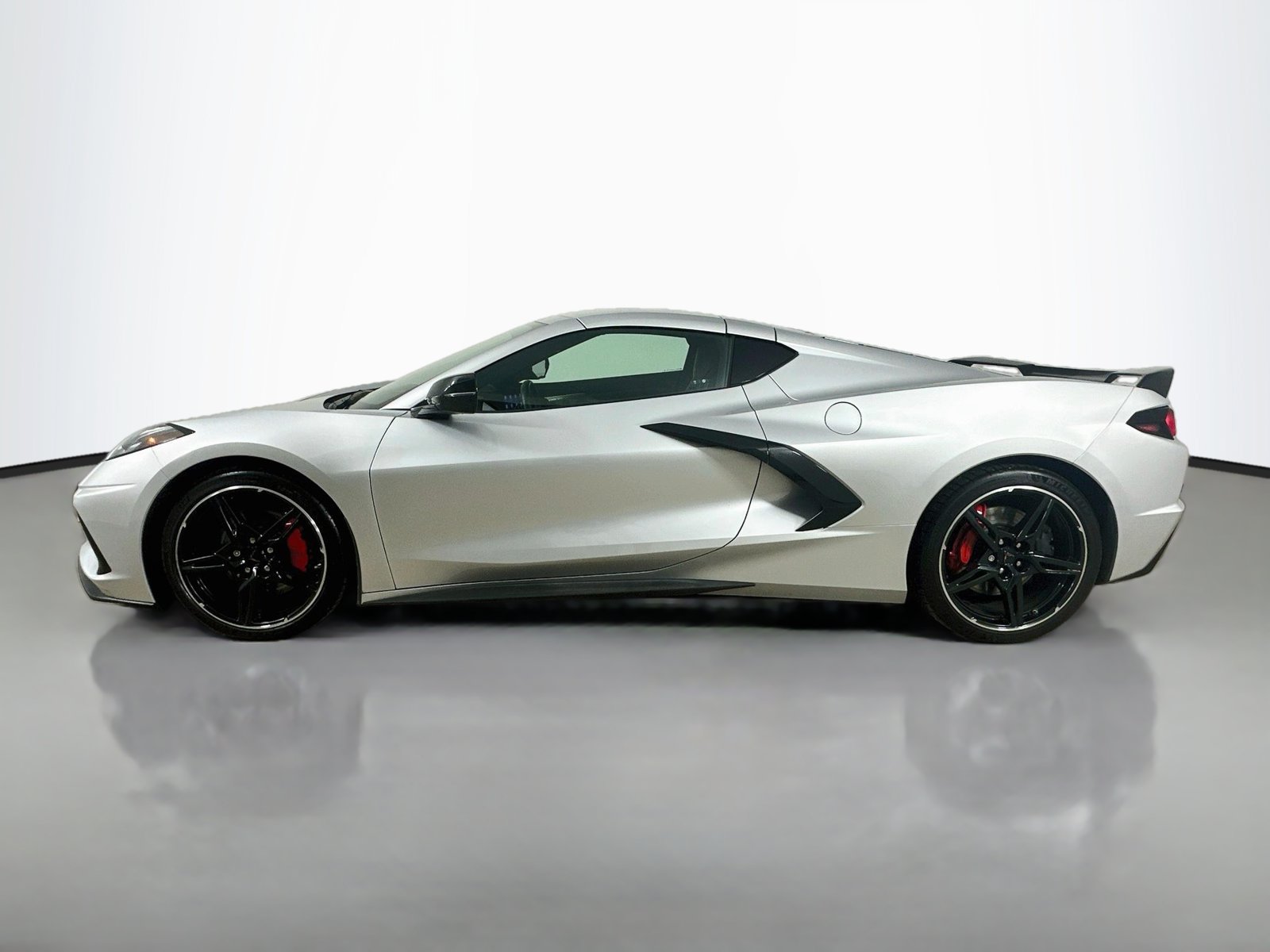 Used 2020 Chevrolet Corvette Stingray Premium Cpe w/ 3LT Preferred Equipment Group RWD image 8